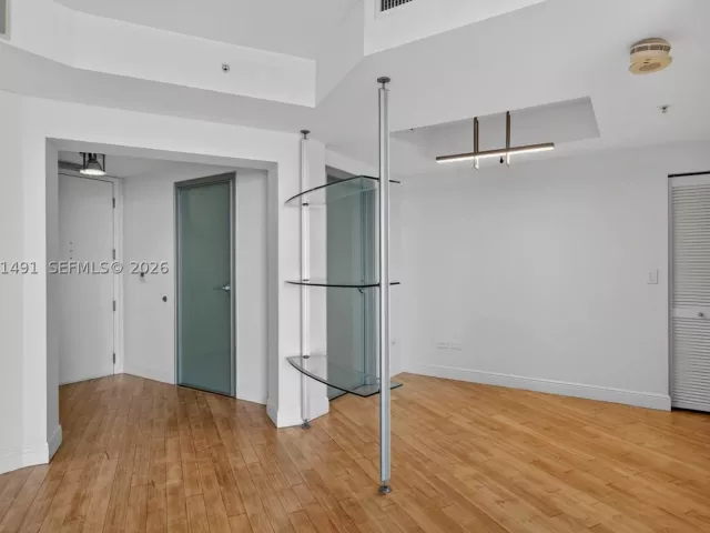 Продажа квартиры #3402 - фото 7859259