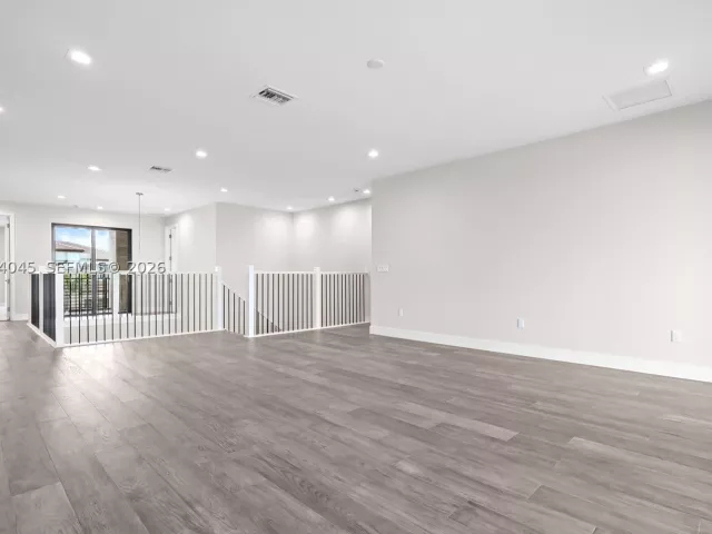 Продажа дома по адресу 9523 Royal Woods Mnr - фото 8947208