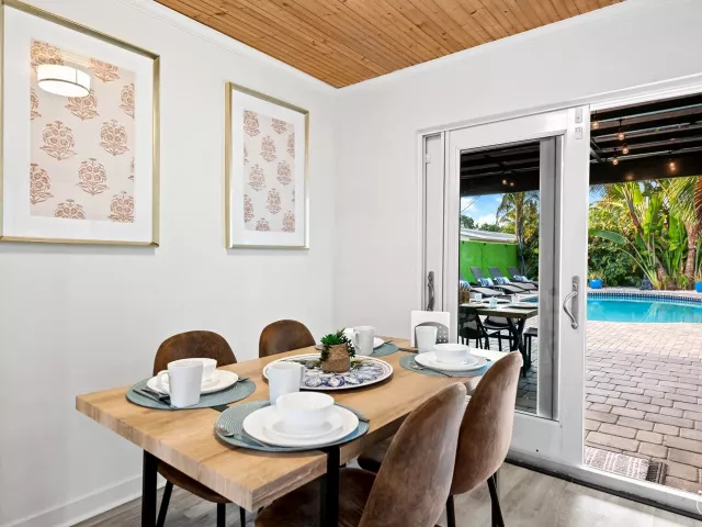 Продажа дома по адресу 1813 SW 10th Court - фото 9377045