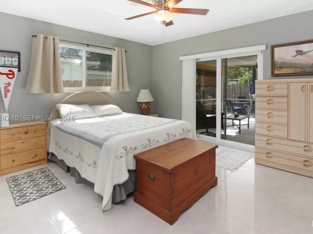 Продажа дома по адресу 1324 Washington St - фото 9322222