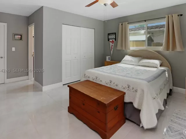 Продажа дома по адресу 1324 Washington St - фото 9322223