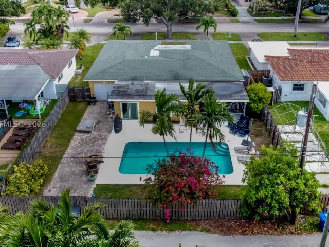 Продажа дома по адресу 1324 Washington St - фото 9322231