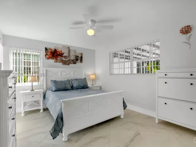 Продажа дома по адресу 1000 N 17th Ave - фото 8114708