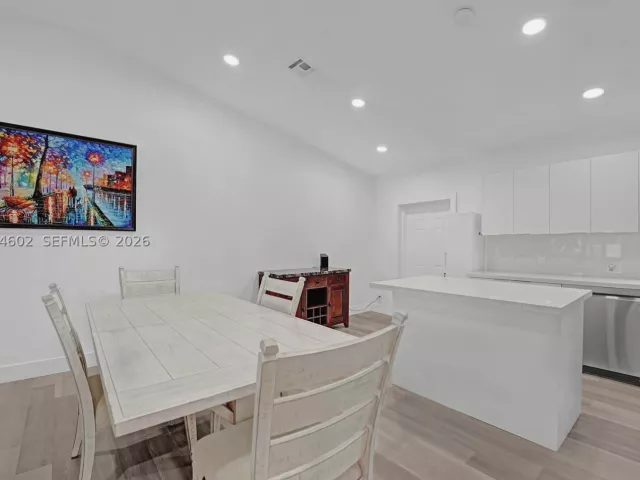 Продажа дома по адресу 3413 SW 12th Ct - фото 8899074