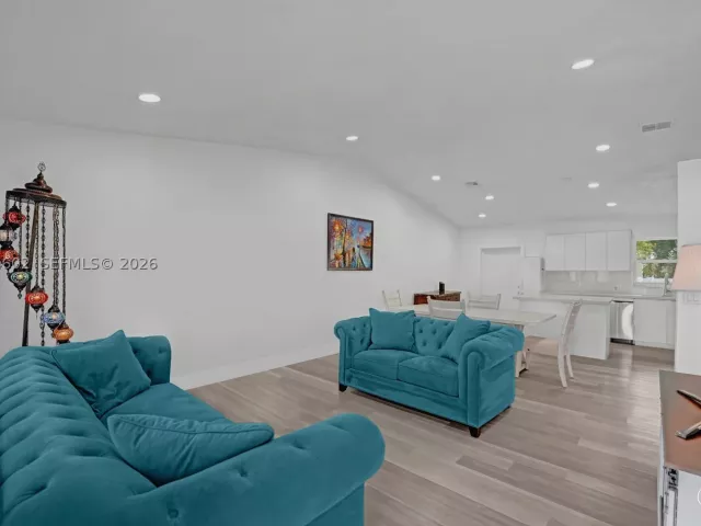 Продажа дома по адресу 3413 SW 12th Ct - фото 8899067