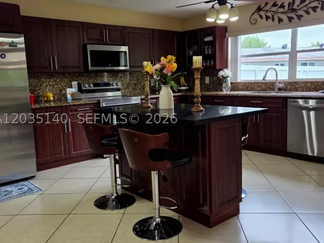 Продажа дома по адресу 17405 SW 109th Ct - фото 8871022