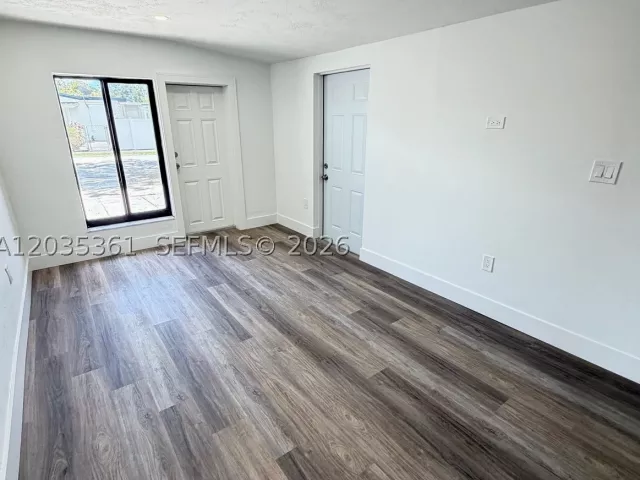 Продажа дома по адресу 2930 SW 106th Ave - фото 8893424