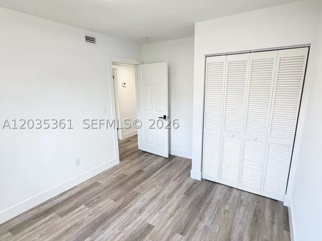 Продажа дома по адресу 2930 SW 106th Ave - фото 8893429