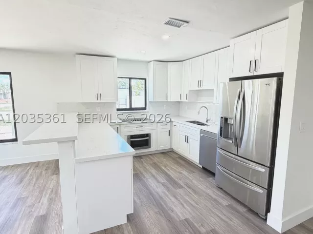 Продажа дома по адресу 2930 SW 106th Ave - фото 8893419
