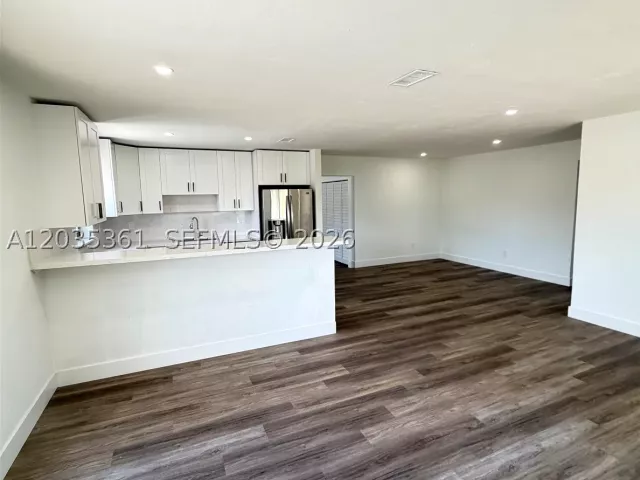 Продажа дома по адресу 2930 SW 106th Ave - фото 8893420