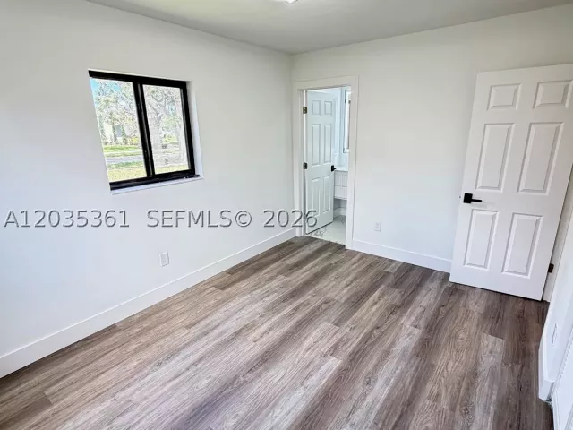 Продажа дома по адресу 2930 SW 106th Ave - фото 8893422