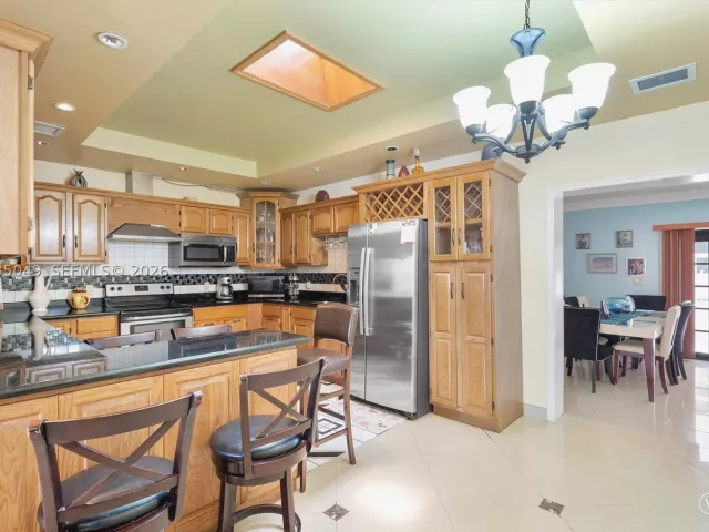 Продажа дома по адресу 348 NE 118th St - фото 8871516