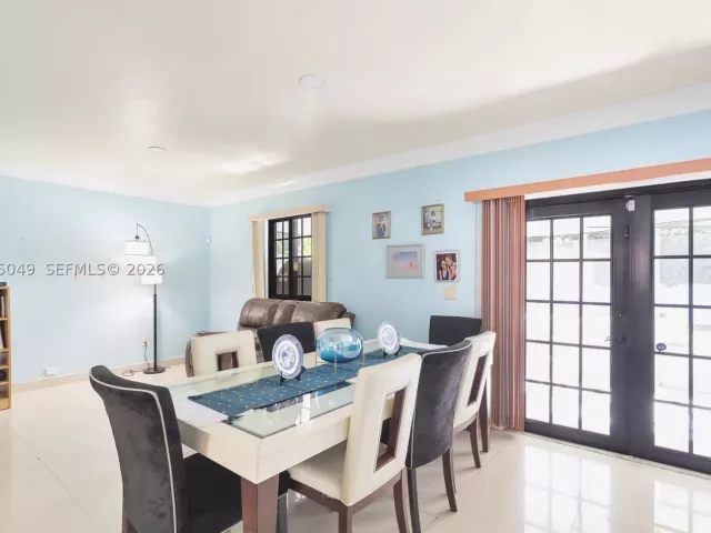Продажа дома по адресу 348 NE 118th St - фото 8871518