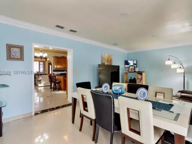 Продажа дома по адресу 348 NE 118th St - фото 8871519