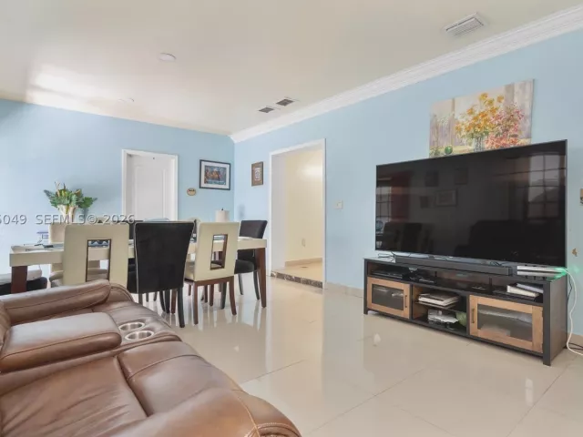 Продажа дома по адресу 348 NE 118th St - фото 8871521