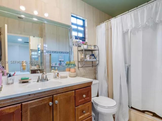 Продажа дома по адресу 348 NE 118th St - фото 8871523