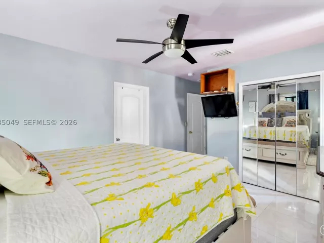 Продажа дома по адресу 348 NE 118th St - фото 8871525