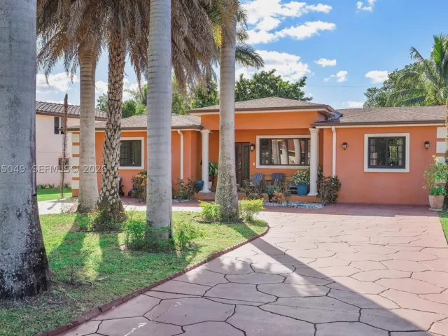 Продажа дома по адресу 348 NE 118th St - фото 8871507