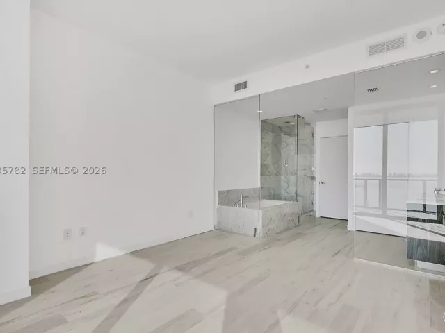 Квартира в аренду номер904 - фото 9296359