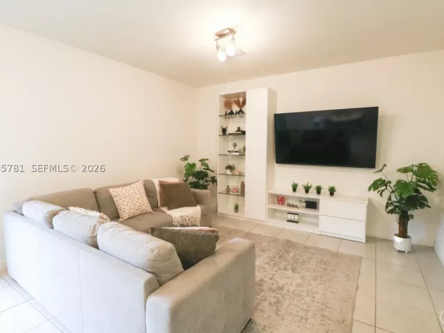 Продажа дома по адресу 12812 SW 243rd St - фото 8884669