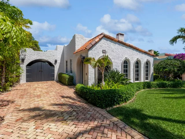 Продажа дома по адресу 235 Nottingham Boulevard - фото 8896373