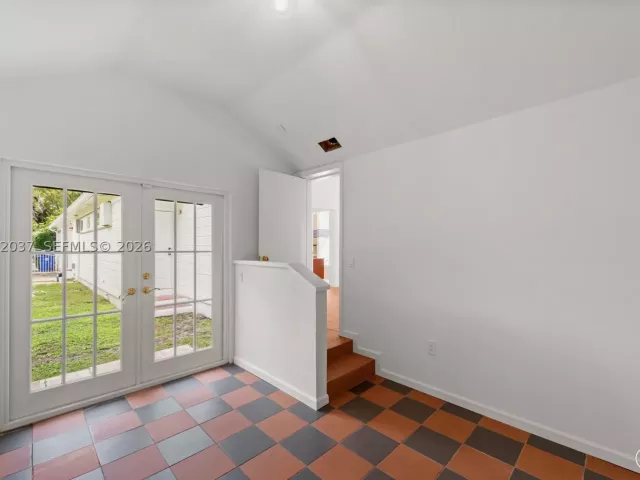 Продажа дома по адресу 440 SW 29th Rd - фото 8918114