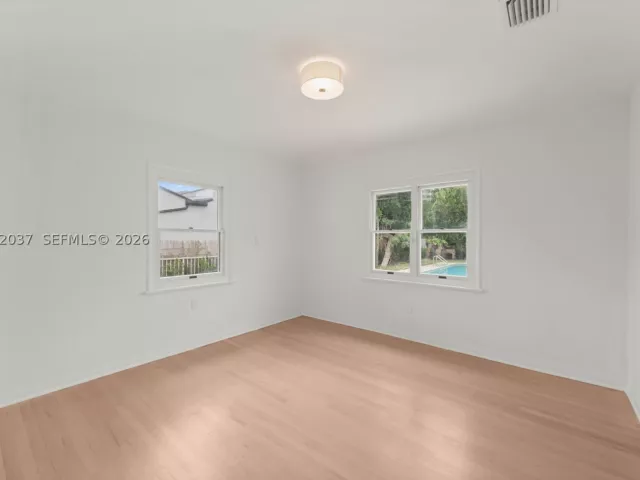 Продажа дома по адресу 440 SW 29th Rd - фото 8918121