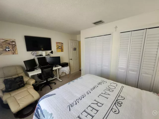 Продажа дома по адресу 120 NW 189th Avenue NW - фото 9267253