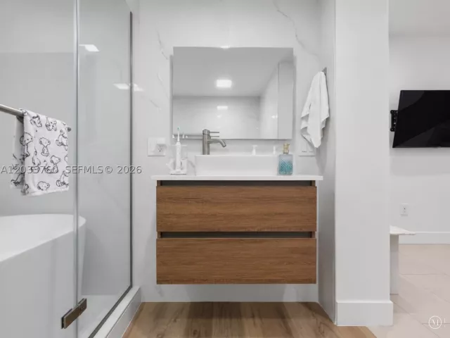 Продажа дома по адресу 960 NE 146th St - фото 8960168