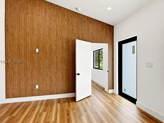 Продажа дома по адресу 1140 NE 201st Ter - фото 9377498