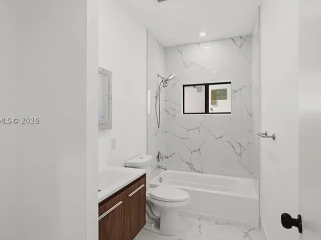 Продажа дома по адресу 1140 NE 201st Ter - фото 9377499