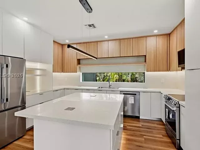 Продажа дома по адресу 1140 NE 201st Ter - фото 9377507