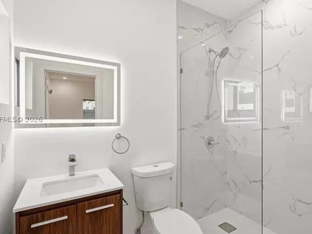 Продажа дома по адресу 1140 NE 201st Ter - фото 9377514