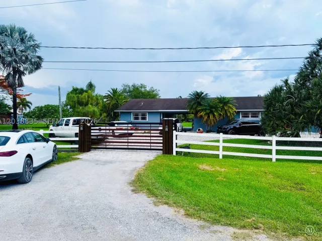Продажа дома по адресу 21217 SW 160 ST - фото 8860504