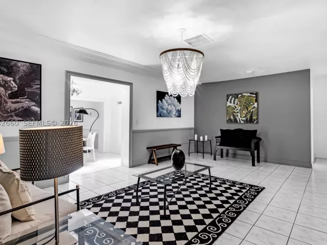 Продажа дома по адресу 520 SW 22 rd - фото 9169930