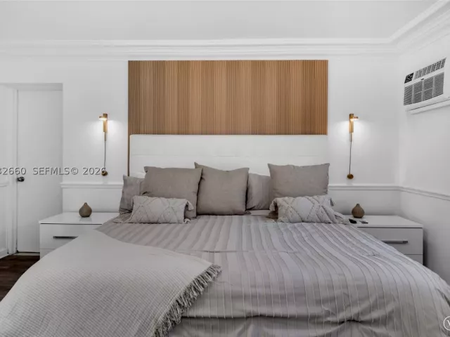 Продажа дома по адресу 520 SW 22 rd - фото 9169953