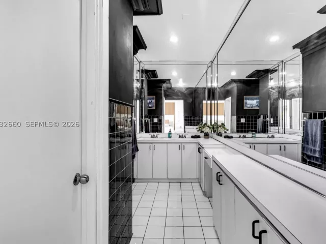 Продажа дома по адресу 520 SW 22 rd - фото 9169957