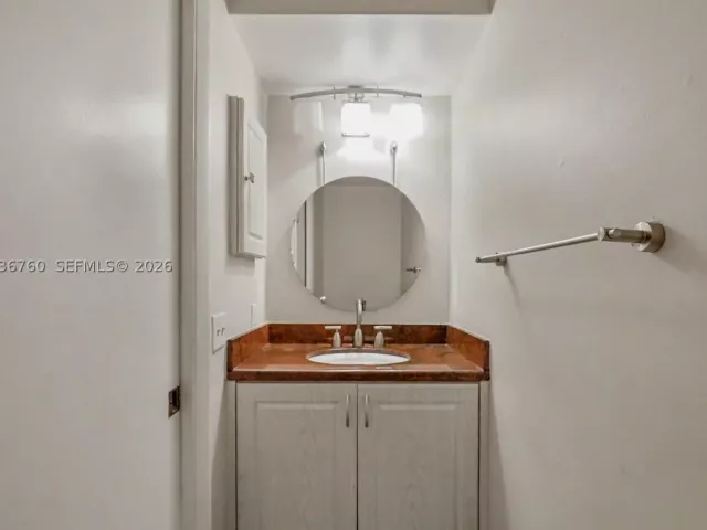 Продажа дома по адресу 10994 Neptune Dr - фото 8867207