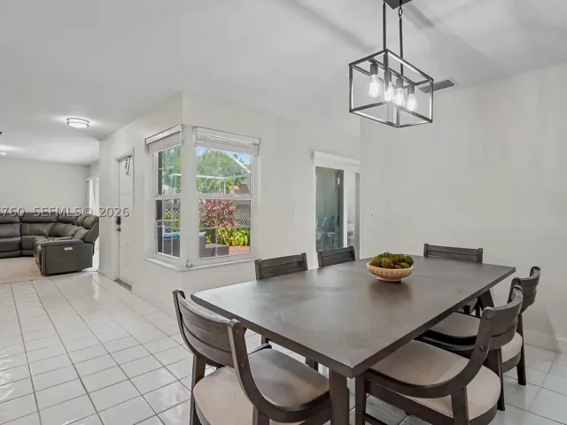 Продажа дома по адресу 10994 Neptune Dr - фото 8867211