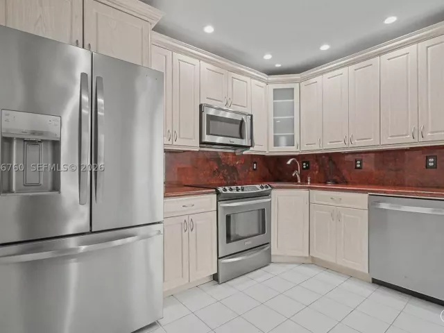 Продажа дома по адресу 10994 Neptune Dr - фото 8867217