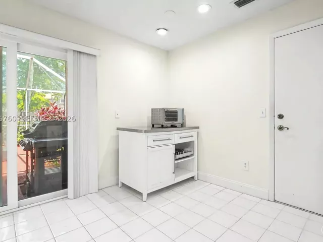 Продажа дома по адресу 10994 Neptune Dr - фото 9022651