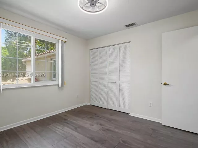 Продажа дома по адресу 10994 Neptune Dr - фото 9022672