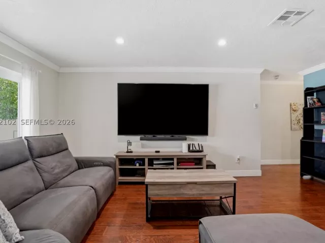 Продажа дома по адресу 13391 SW 78th St - фото 8900677