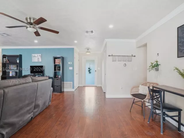 Продажа дома по адресу 13391 SW 78th St - фото 8900680