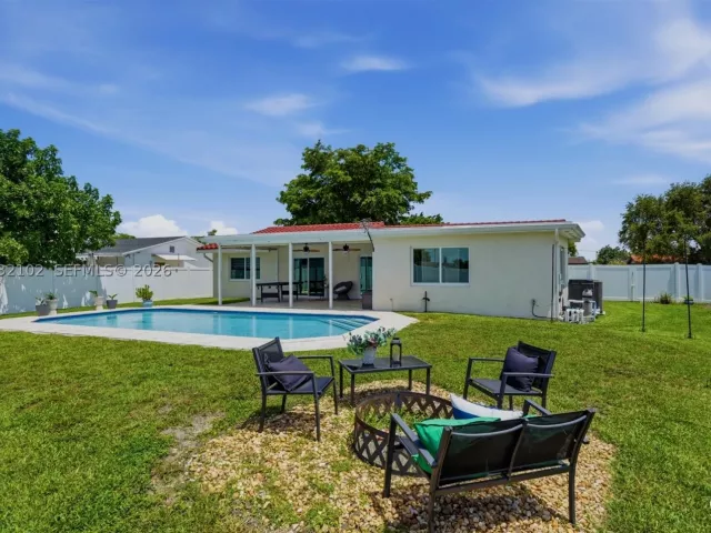 Продажа дома по адресу 13391 SW 78th St - фото 8900669