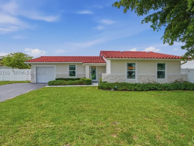 Продажа дома по адресу 13391 SW 78th St - фото 8900671
