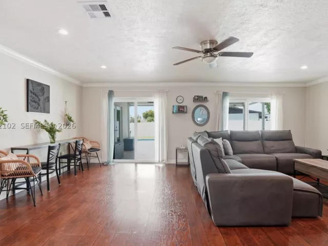 Продажа дома по адресу 13391 SW 78th St - фото 8900673