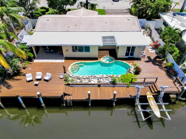 Продажа дома по адресу 2265 SE 12th Street - фото 8896706