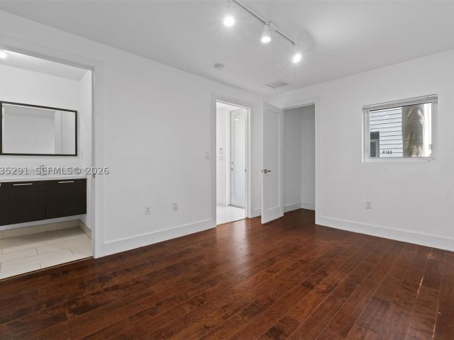 Продажа дома по адресу 9161 NW 33rd St - фото 8264886