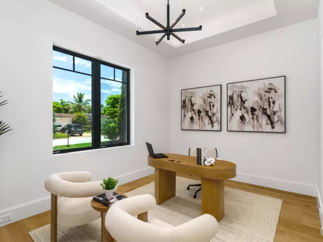 Продажа дома по адресу 720 NW 3rd Avenue - фото 9376065
